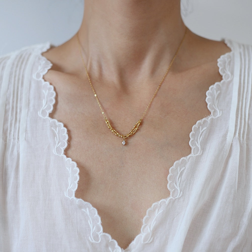 Niche Twisted Cubic Zirconia Necklace