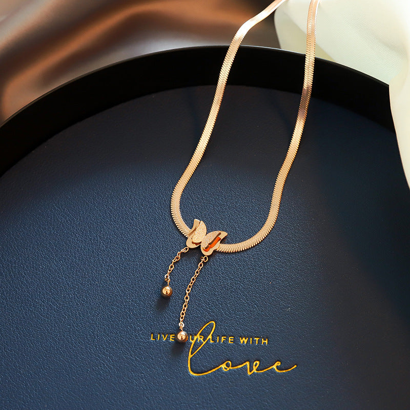 Simple Temperament Small Butterfly Necklace