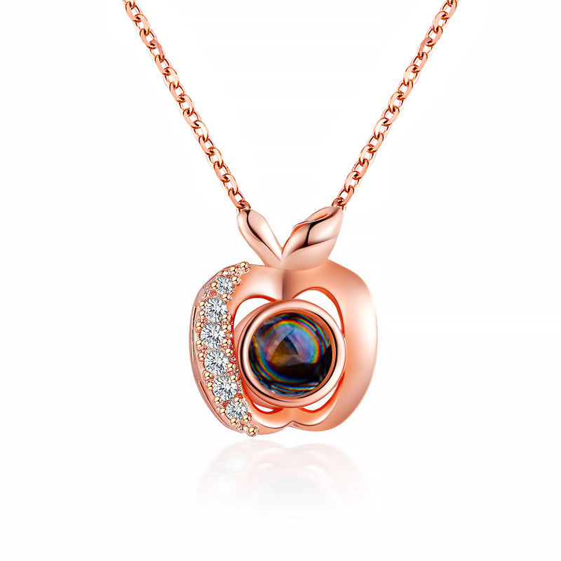 Diamond studded heart-shaped projection necklace in 100 languages. I love you, heart-shaped pendant, couple necklace