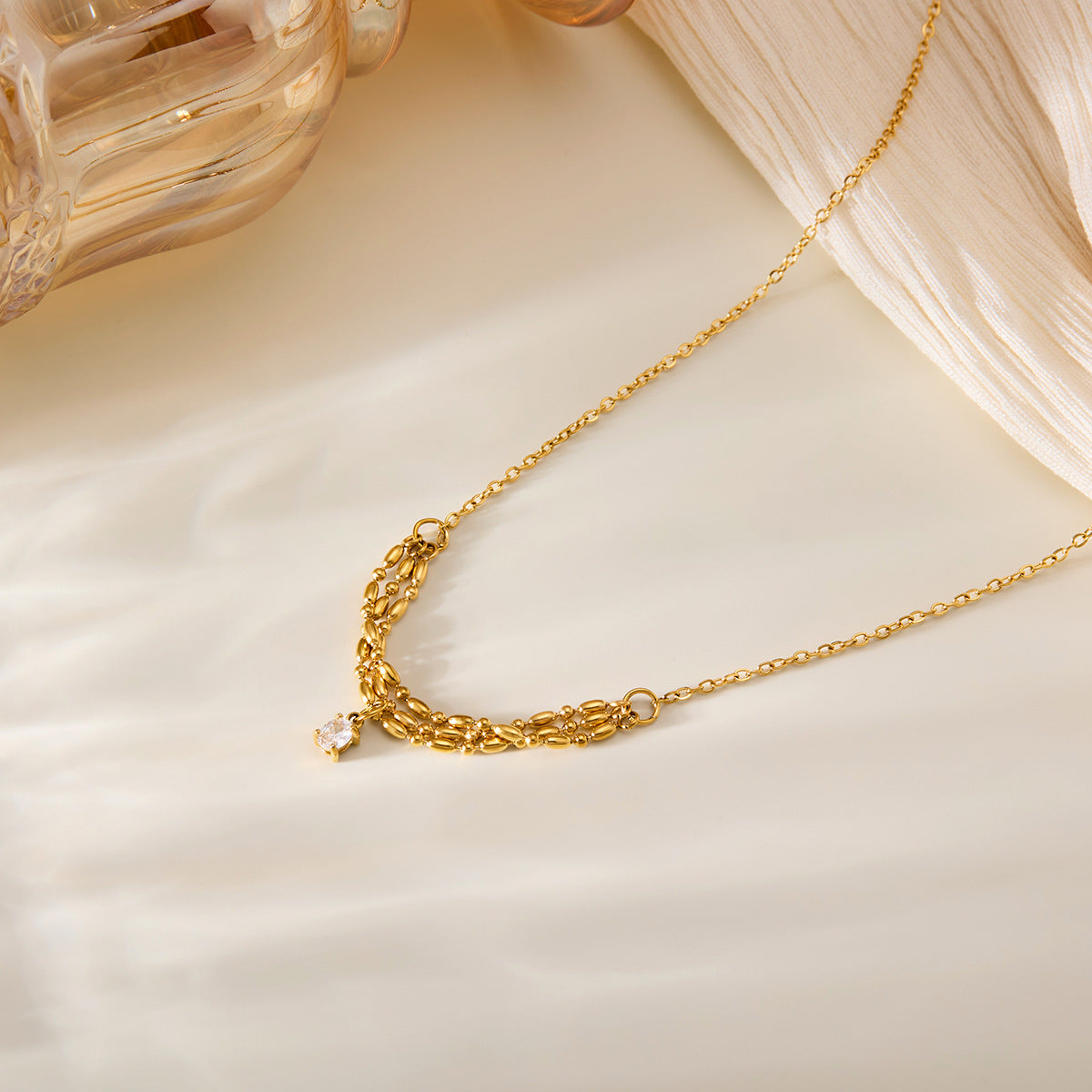 Niche Twisted Cubic Zirconia Necklace