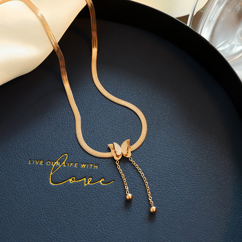 Simple Temperament Small Butterfly Necklace