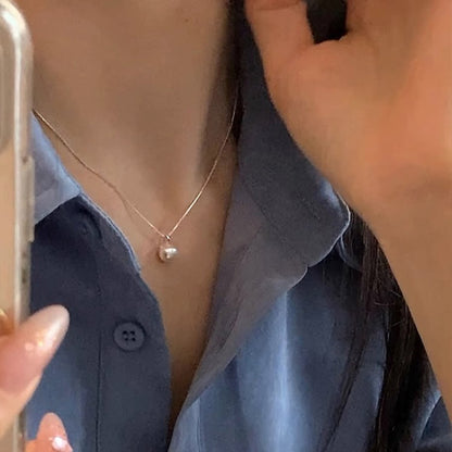 Minimalist Pearl Necklace