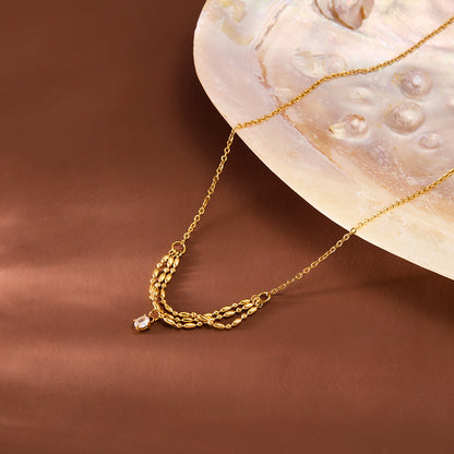 Niche Twisted Cubic Zirconia Necklace