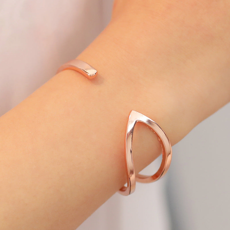 Hollow Simple Glossy Bracelet