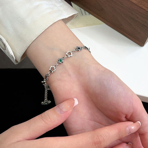 Silver  Light Luxury Niche Design Fresh Sweet Hand Jewelry